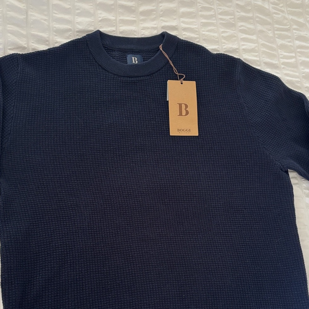 Boggi Milano brand new Navy Blue Sweater